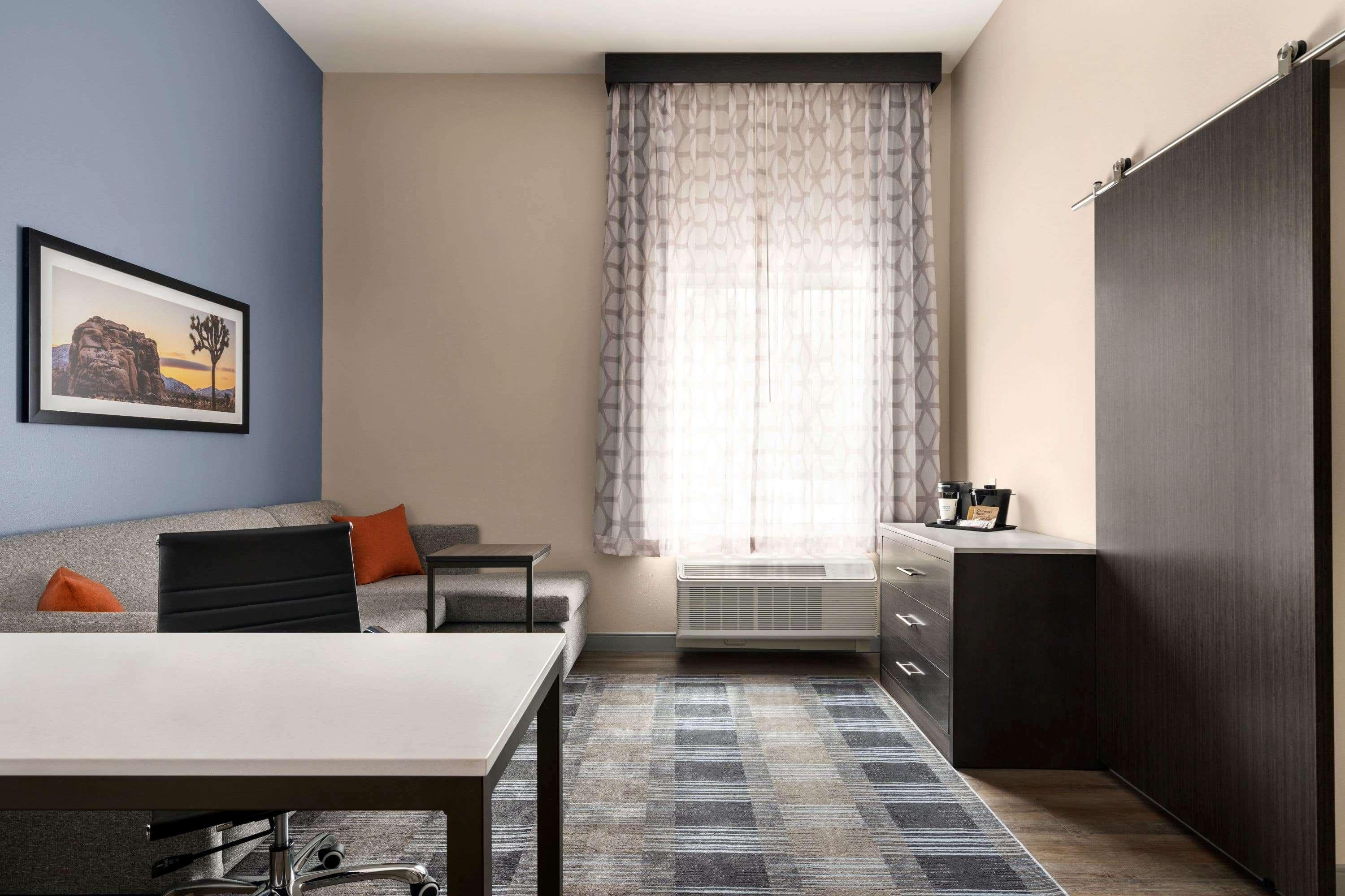La Quinta Inn & Suites By Wyndham San Bernardino Exteriér fotografie