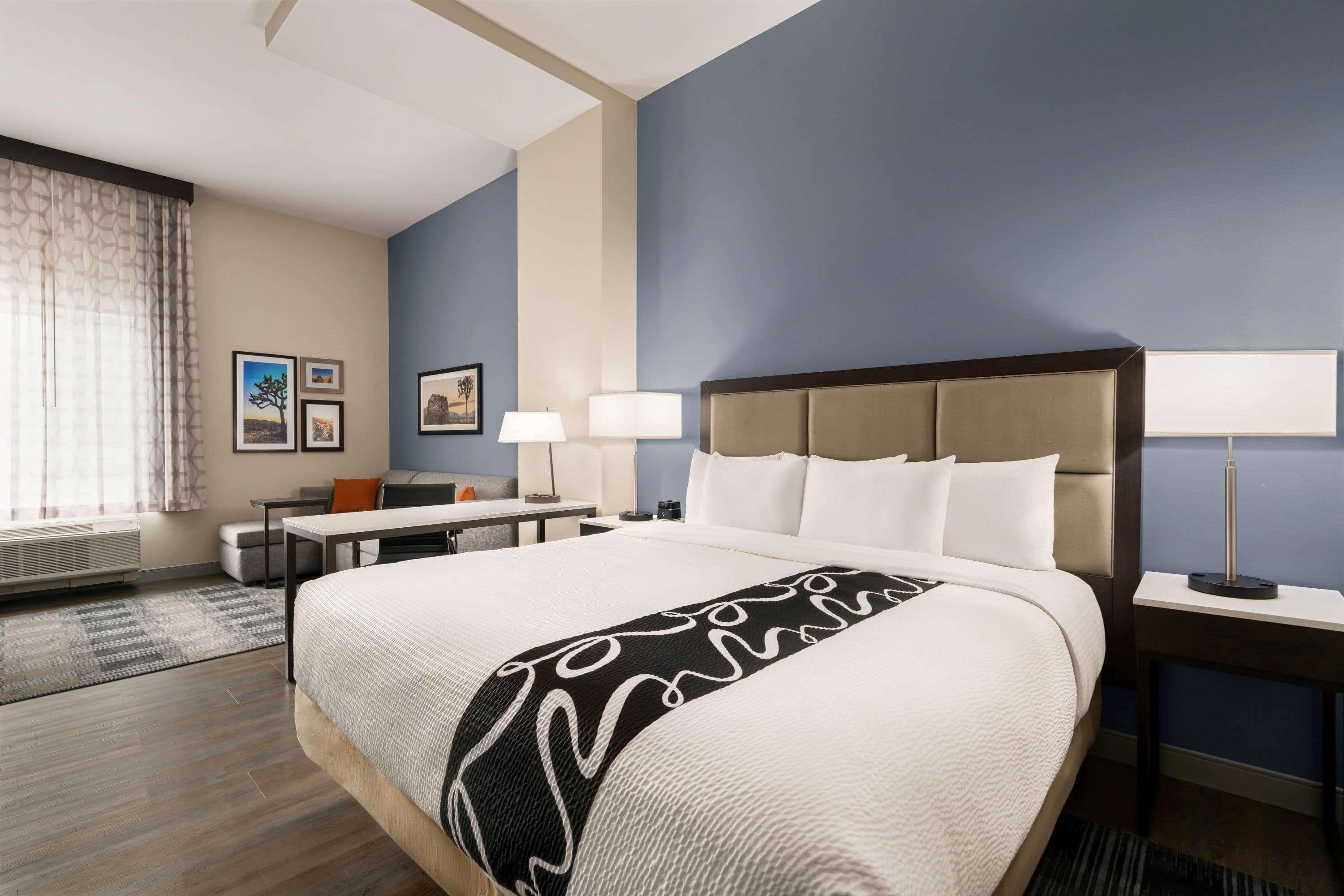 La Quinta Inn & Suites By Wyndham San Bernardino Exteriér fotografie