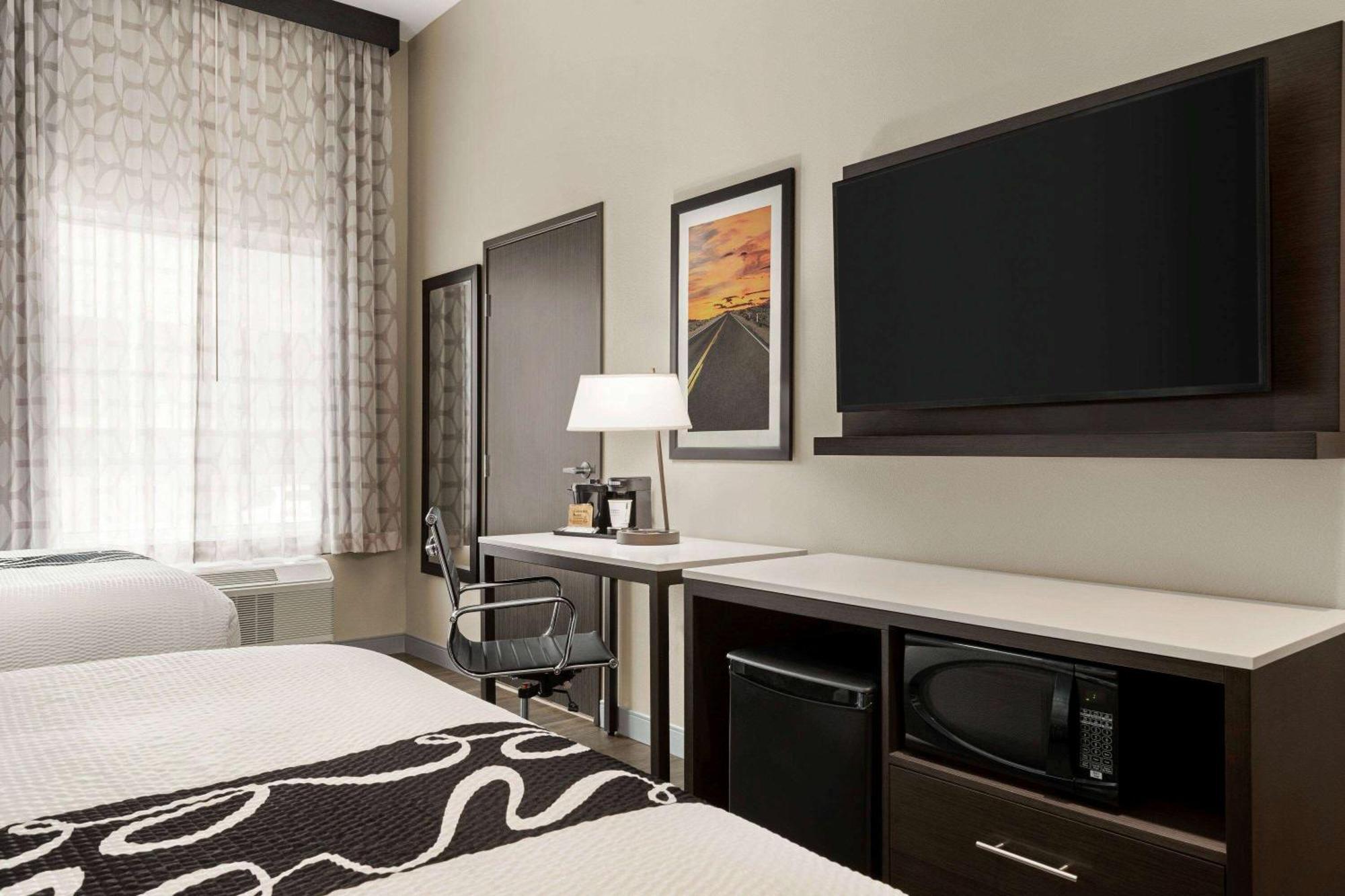 La Quinta Inn & Suites By Wyndham San Bernardino Exteriér fotografie